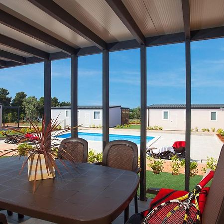 Camping Adria Mobile Homes In Camping Kastanija Novigrad  Luaran gambar