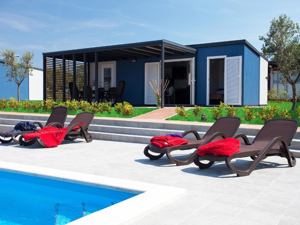 Camping Adria Mobile Homes In Camping Kastanija Novigrad  Luaran gambar