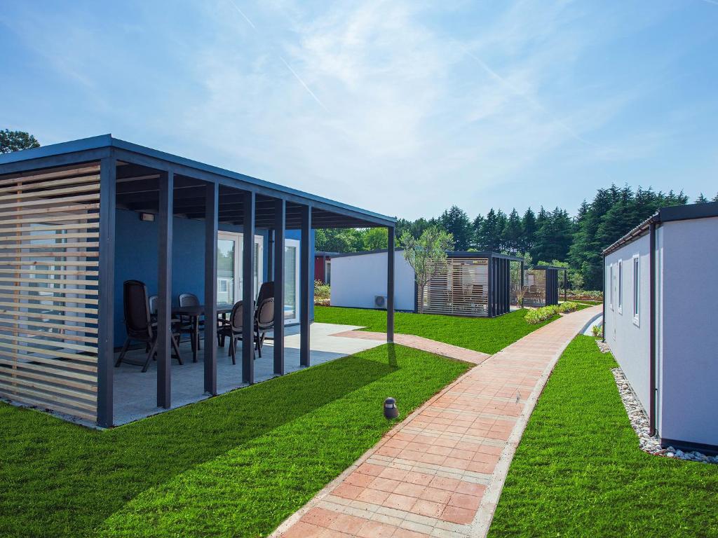 Camping Adria Mobile Homes In Camping Kastanija Novigrad  Luaran gambar