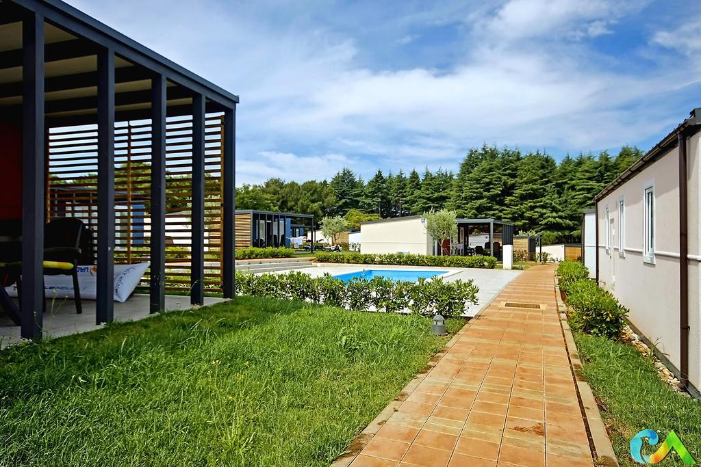 Camping Adria Mobile Homes In Camping Kastanija Novigrad  Luaran gambar
